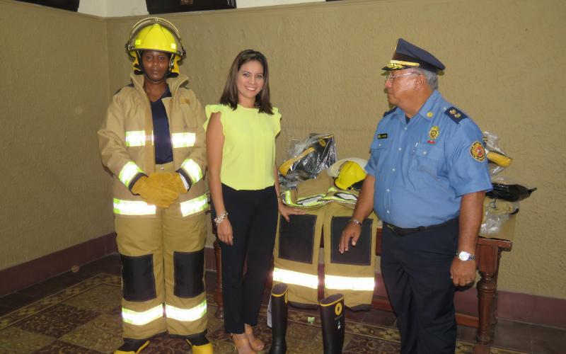 ENSA Donación a bomberos 